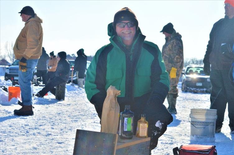 Ice fishing - Eiskalt auf's Netz: Das neue Glücksspiel für Eishöhlen in Deutschland entdecken